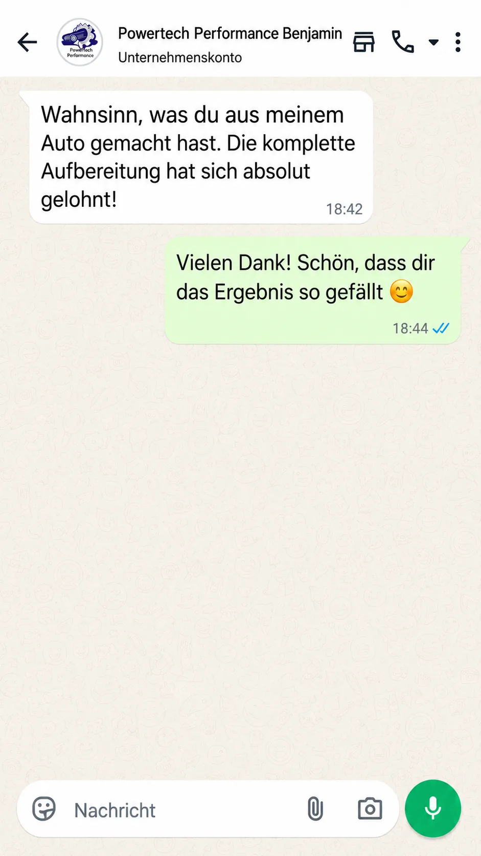 Chatverlauf mit Kundenfeedback zum Fahrzeugfinish